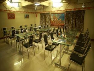 Hotel Bharat Niwas Bikaner Buitenkant foto